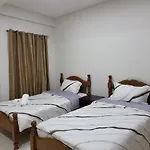 Rooms R Us - Purisima